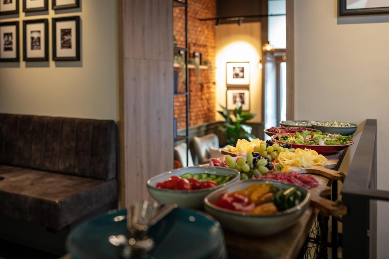 The Manes Boutique Hotel Prague Exterior photo
